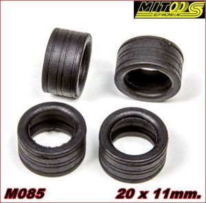 SEMI-SLICK TYRES 20 X 11