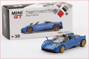 PAGANI HUAYRA ROADSTER (1/64)