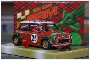 MINI COOPER CHRISTMAS ENGLISH GREEN SPECIAL EDITION