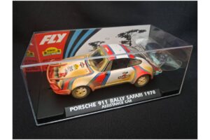 PORSCHE 911 RALLY SAFARI 1978 ASSISTANCE CAR (AFTER RACE)