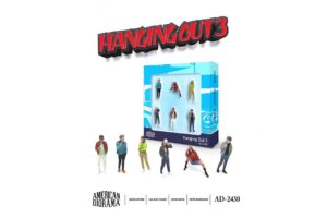 FIGURAS HANGING OUT 3