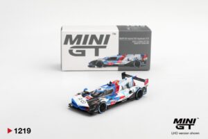 BMW M-HYBRID V8 HYPERCAR - 2024 LE MANS 24 Hrs.